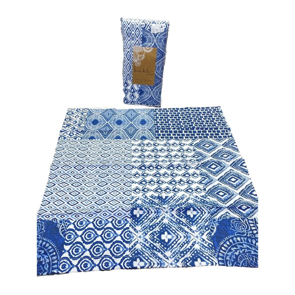 Nicole Miller Napkins Set: Blue & White Fine Dining Elegant Napkins 4 + 1 Bonus